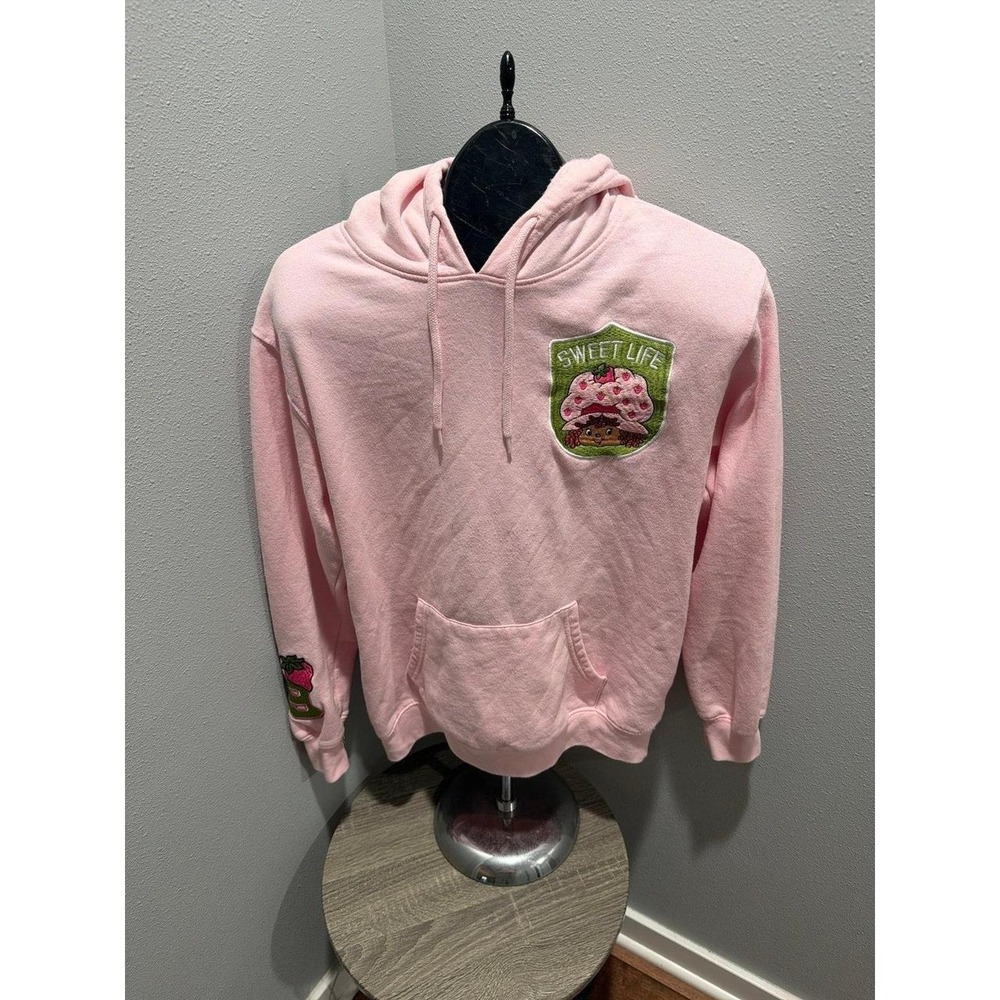 The World of Strawberry Shortcake Pink Sweatshirt Small